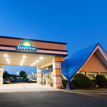 Days Inn By Wyndham Norman Esterno foto